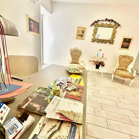 Bed and Breakfast Gloves Νάπολη