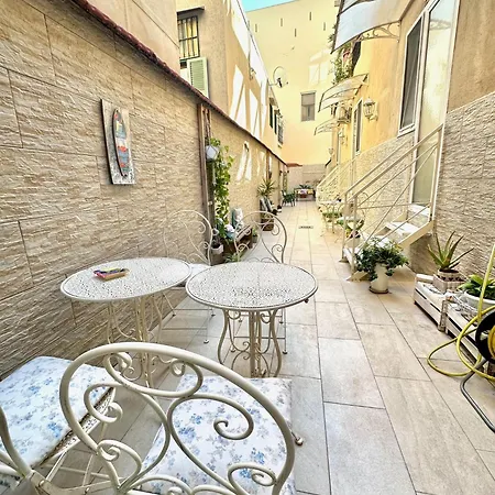 Bed and Breakfast Gloves 4*