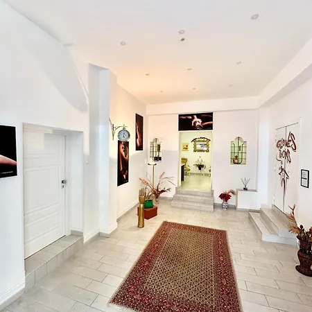 Gloves 4* Νάπολη